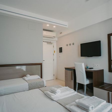 Hotel Baia Marina Cupra Marittima Buitenkant foto