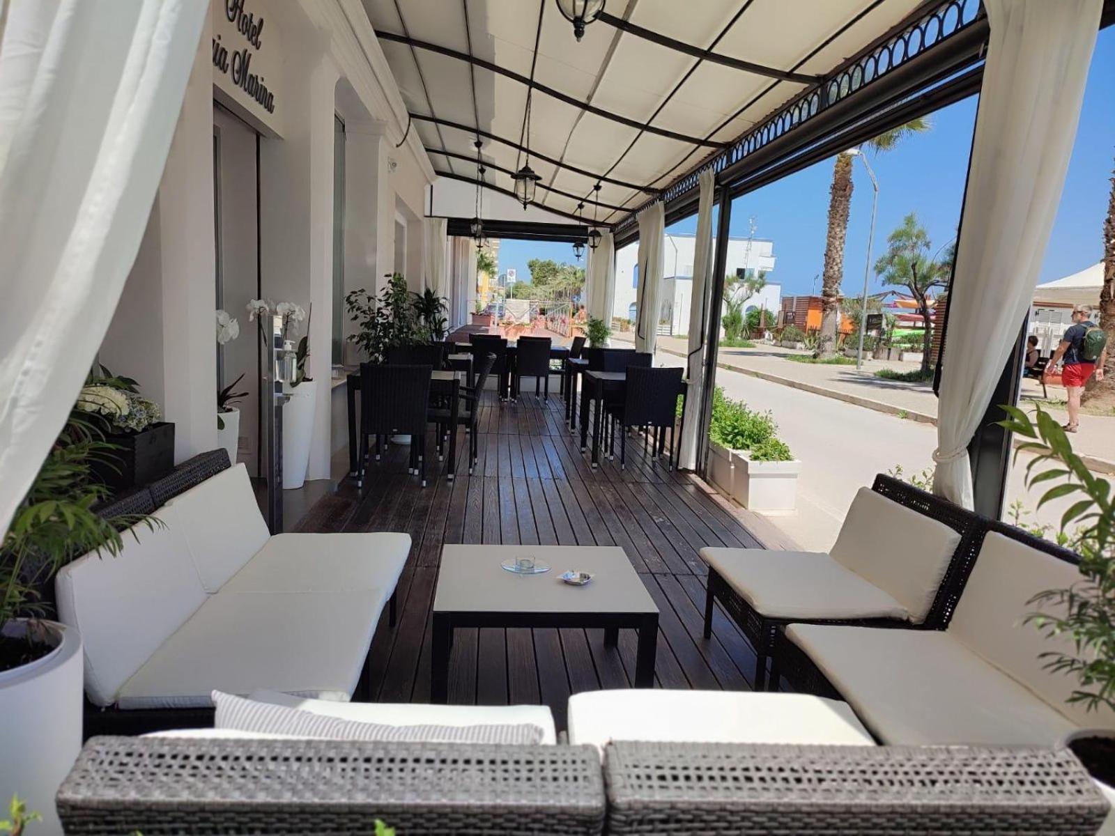 Hotel Baia Marina Cupra Marittima Buitenkant foto