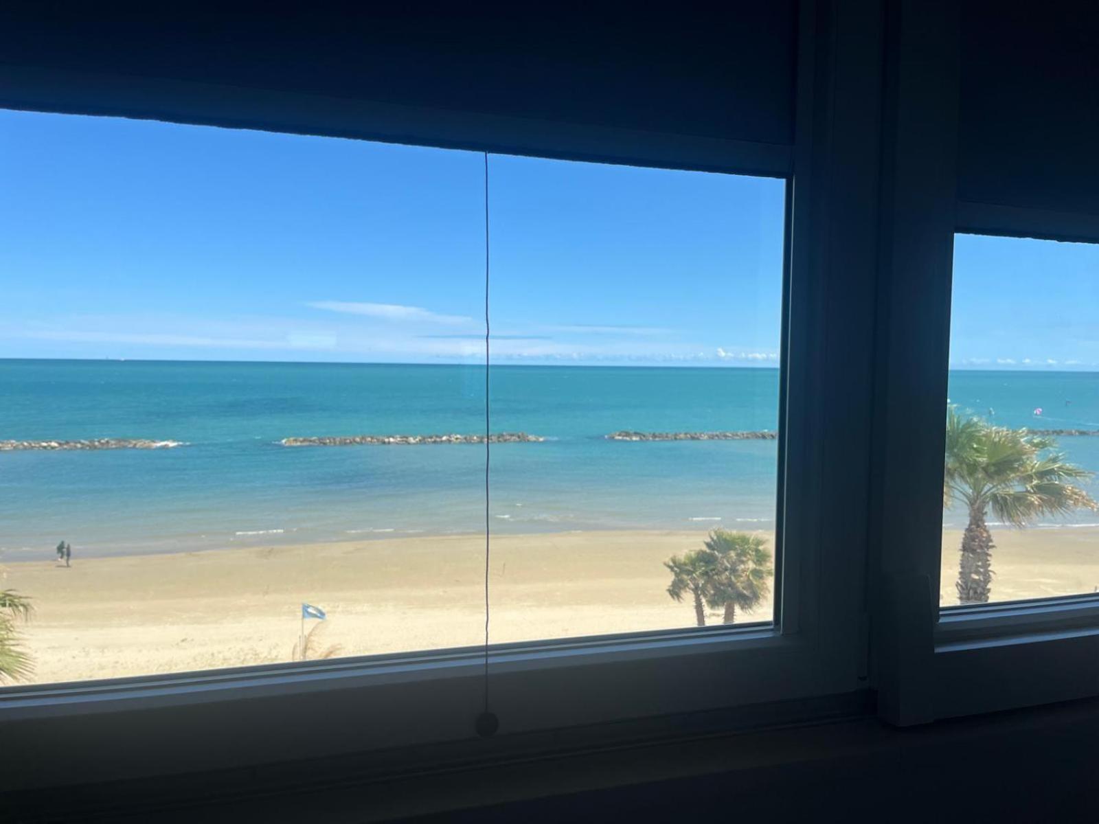 Hotel Baia Marina Cupra Marittima Buitenkant foto