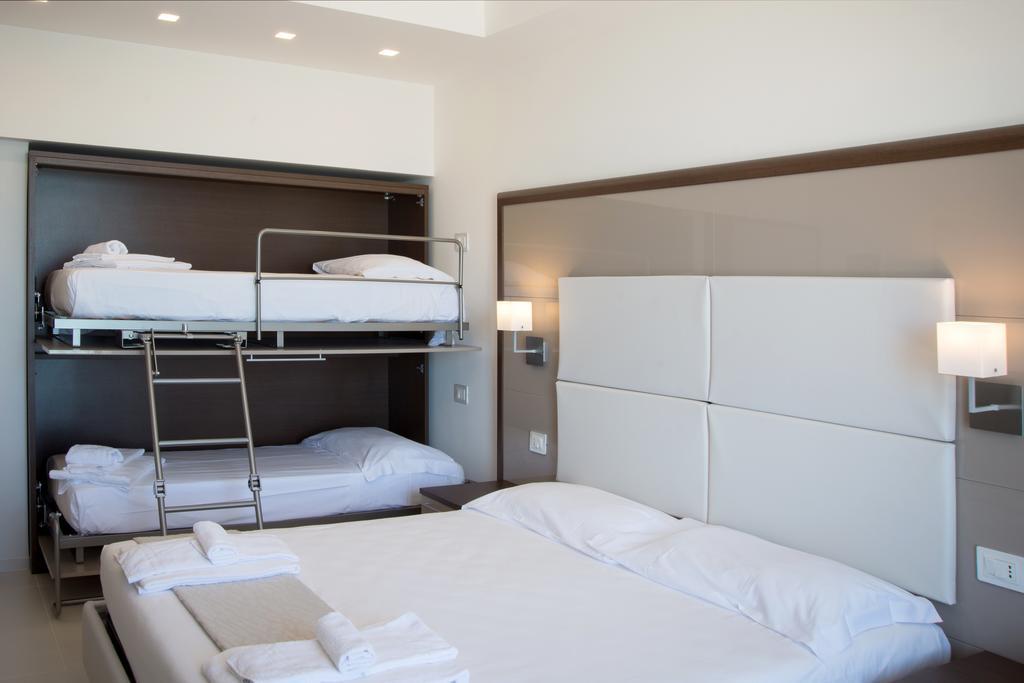 Hotel Baia Marina Cupra Marittima Buitenkant foto